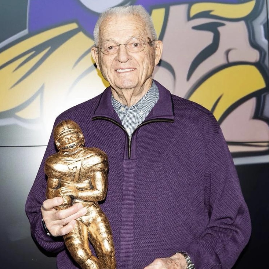 Respected NFL Coach and Longtime Vikings Figure, Dies at 91