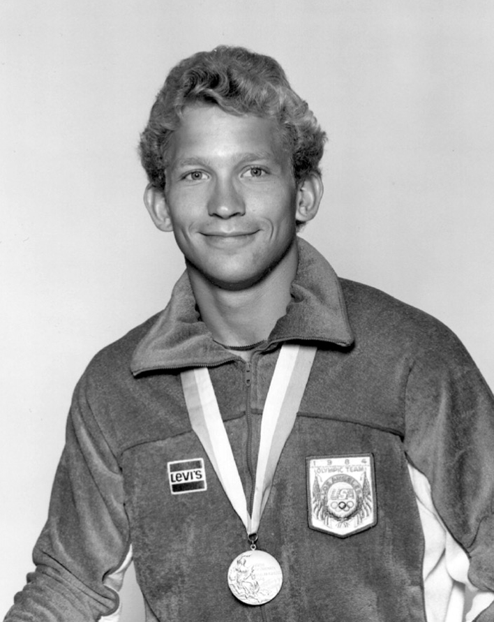 “With heavy hearts, we learned of the passing of a sports legend.”