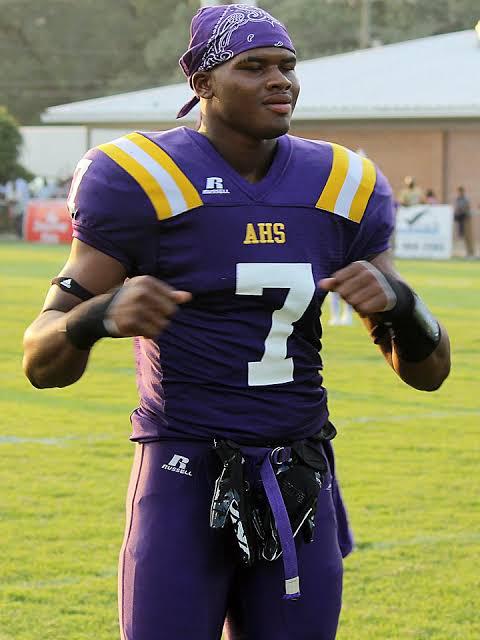 A Rising Star Silenced Too Soon: A Tragic Loss That Shocks the Football World