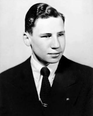 At Almost 100,He Is The Oldest Living Star