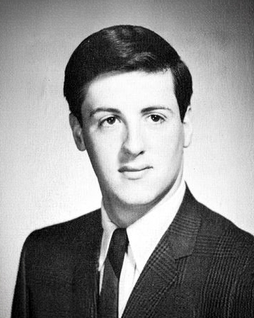 This rare photo shows his beginnings as a child, before he became one of the greatest legends of the screen.