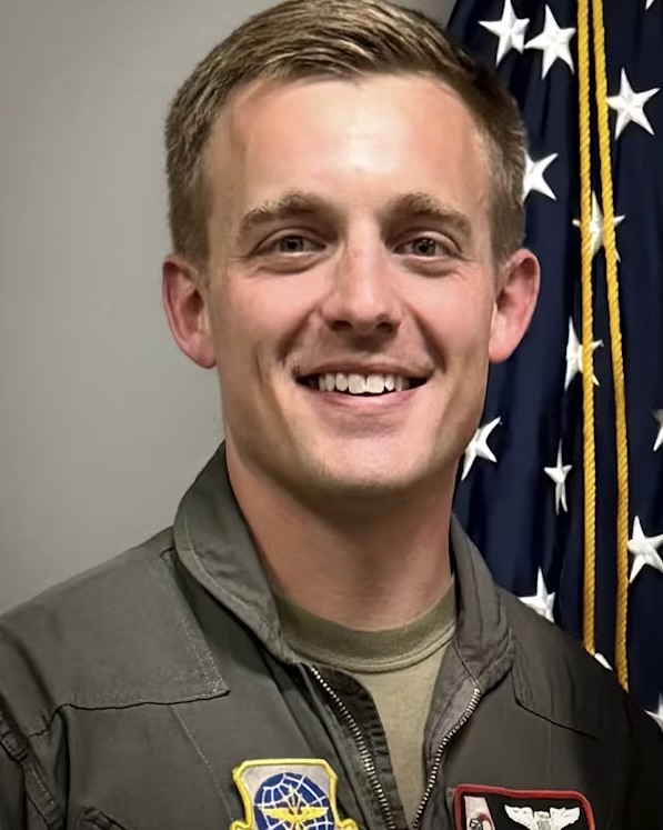 The Heartbreaking Loss of U.S. Air Force Major Alex Klinner, Who Gave His Life While Serving His Country in Iraq