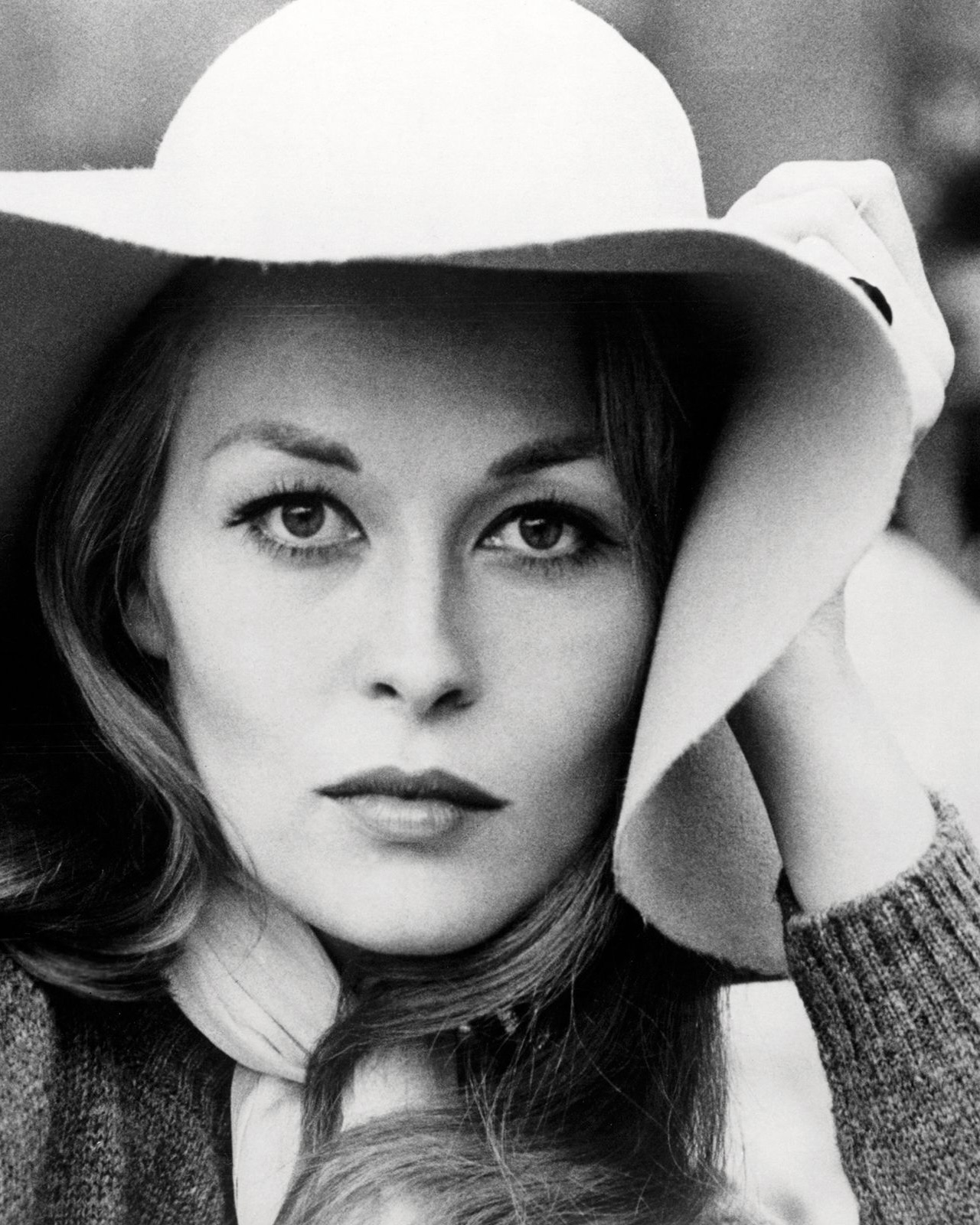 A great screen star who captivated audiences for decades… do you remember this cinema legend