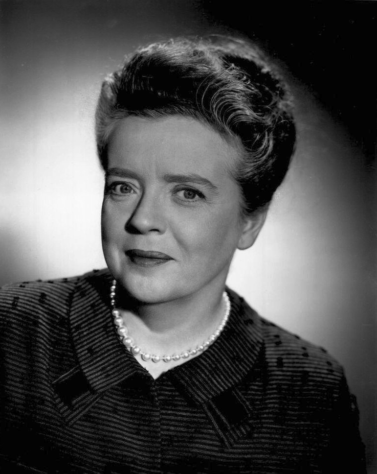 Everyone saw her on screen every day… but no one knew her real life – a true television legend”