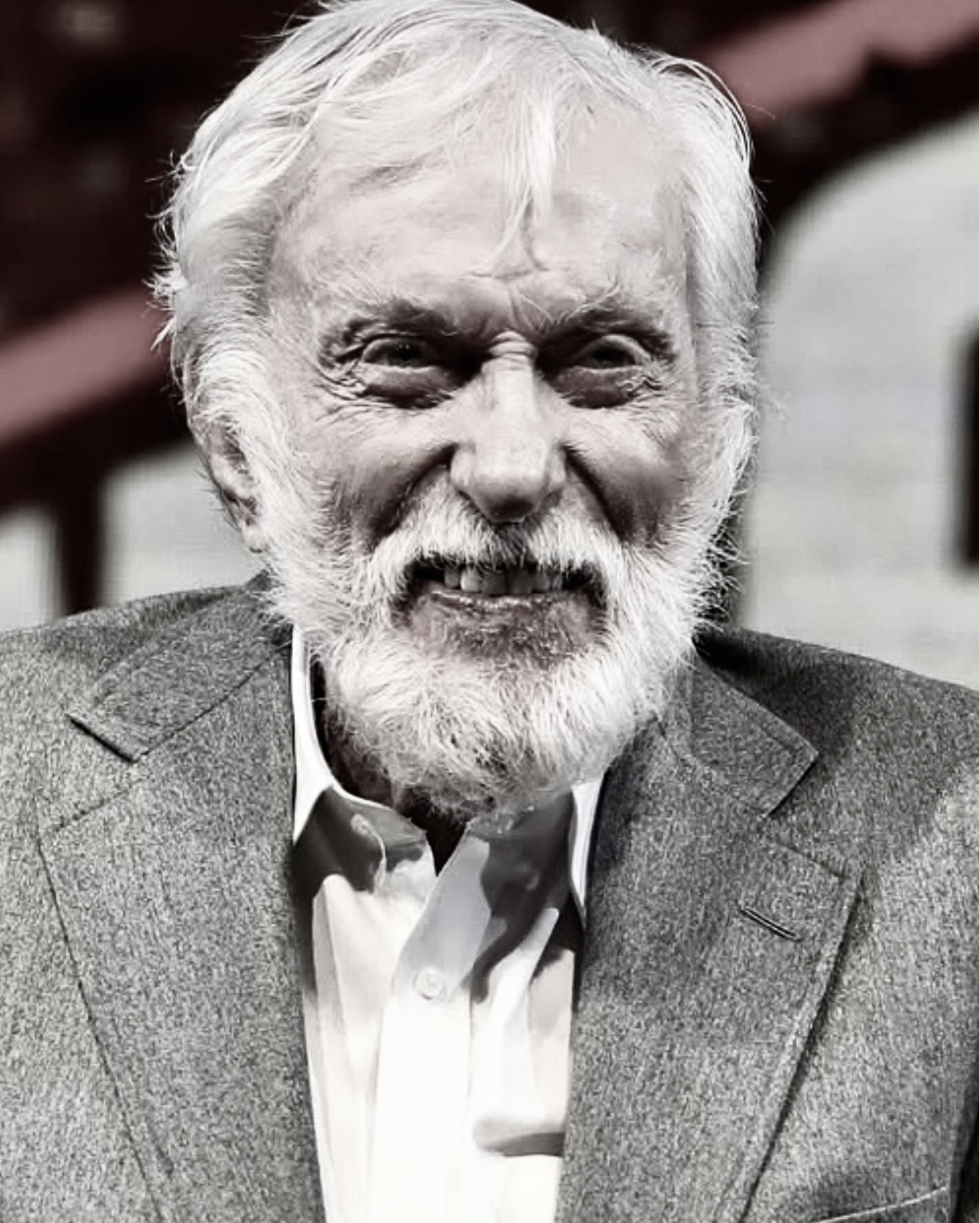 Legendary Star Spotted at Nearly 100: But Can You Recognize Him?