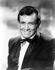 With Heavy Hearts, We Remember a TV Icon Known for The Fugitive Who Left a Lasting Legacy in Hollywood