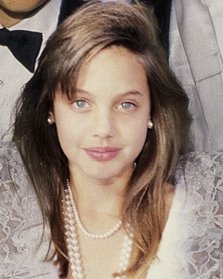 FROM AN UNKNOWN LITTLE GIRL TO A GLOBAL ICON — HER STORY WILL LEAVE YOU SPEECHLESS