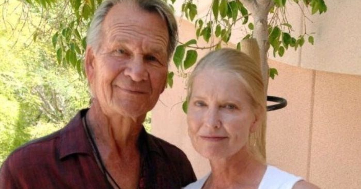 Do You Trust Your Eyes? Rare Photo of a Beloved Actor with His Wife Leaves Fans Speechless!”