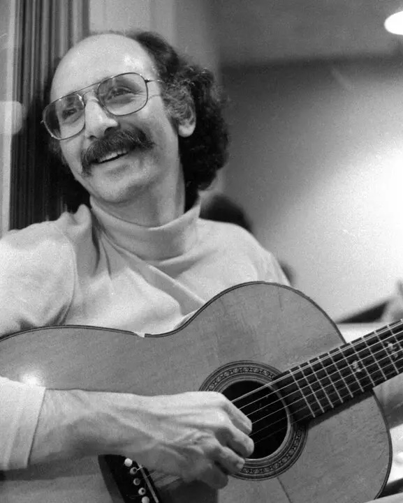 The Voice That Carried a Generation Falls Silent: A Heartbreaking Farewell to a Folk Music Legend