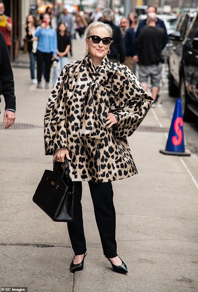 Spotted in Spring Chic Look That Turned Heads — Inside the Estimated Cost of Her “Cool Girl” Outfit in 2026