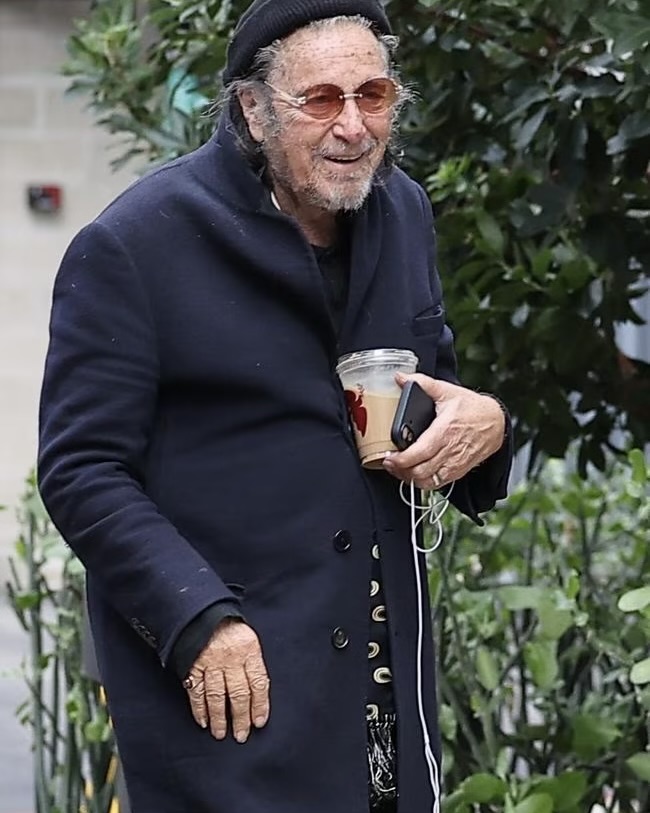 WHEN ICONS WALK QUIET STREETS, THE WORLD FEELS HEAVIER
