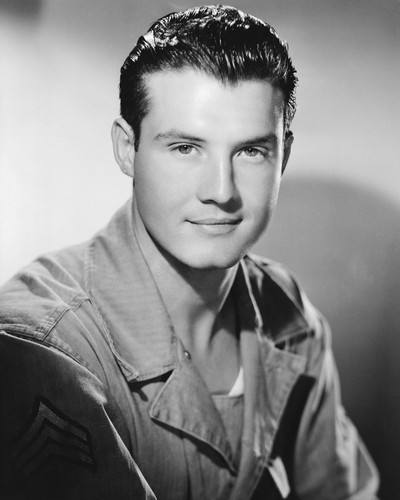 The Mystery That Still Haunts Hollywood: Remembering TV’s First Superman on the Anniversary of His Death