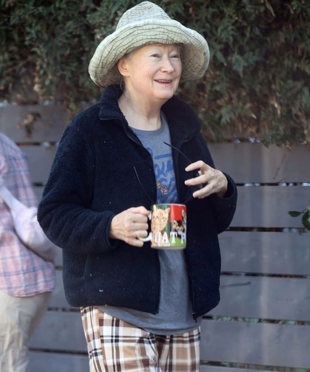 Fans Could Hardly Believe Who This 70-Year-Old Star Was in a Rare Candid Moment