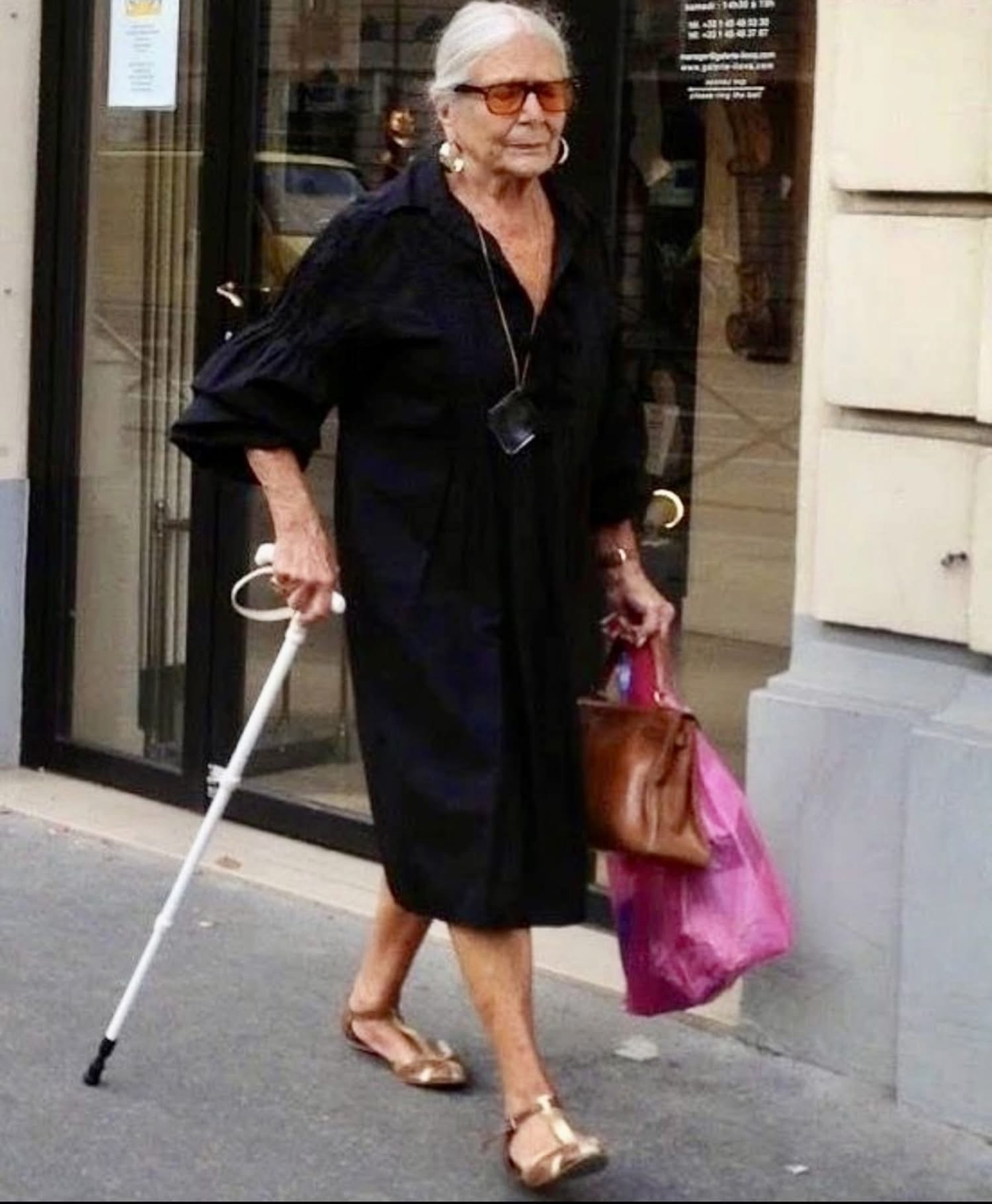 Veteran Actress Spotted in Rare, Unfiltered Moment!: Who Is She?