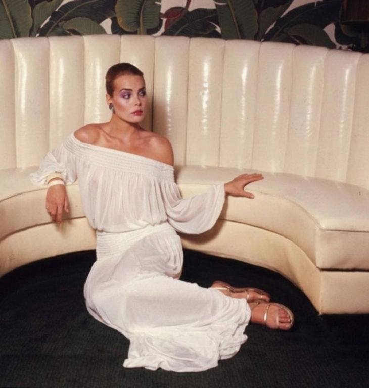 Oscar-Nominated at 18: Can You Recognize This Bold Young Actress?