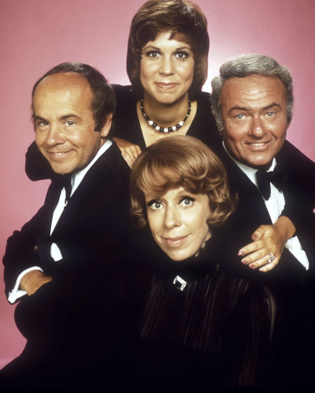 The Hidden Secrets Behind โThe Carol Burnett Showโ โ The Legendary Cast And Who Is Still Alive in 2026