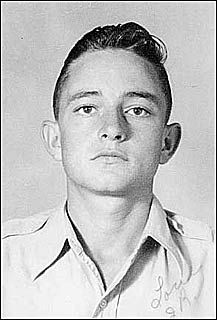 CAN YOU GUESS HIM? He Grew Up During The Great Depression And Turned Pain Into Some Of America’s Most Famous Songs!