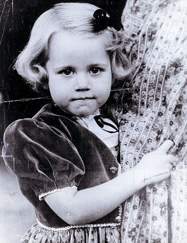 Over the years, she became one of the most famous actresses of her generation and won numerous prestigious awards.