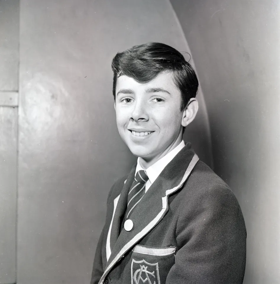 FROM A LITTLE BOY ON SCREEN TO A TELEVISION LEGENDโฆ HIS STORY IS MORE EXTRAORDINARY THAN YOU MIGHT THINK!