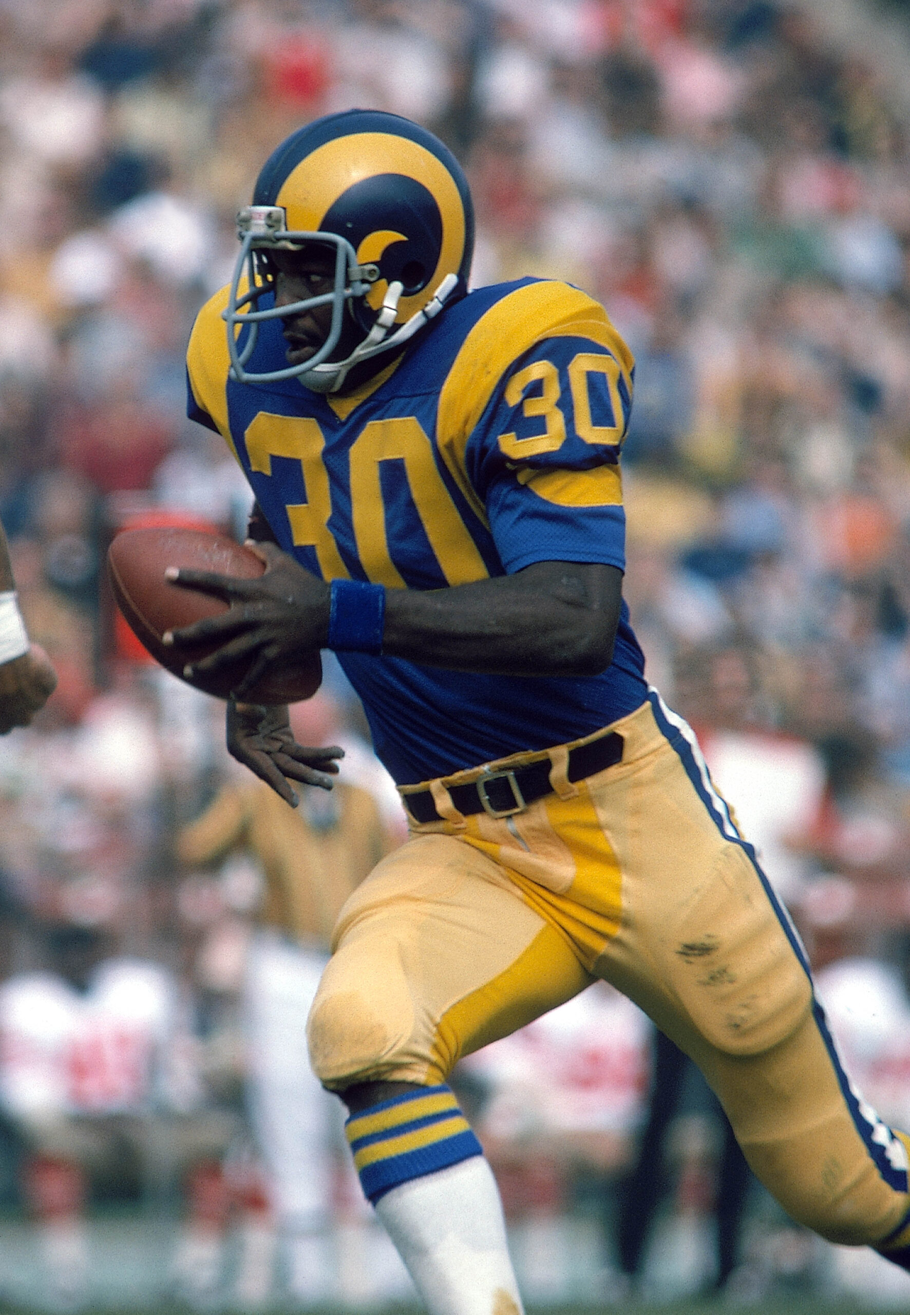 One of American Football’s Familiar Names Has Passed Away at 76